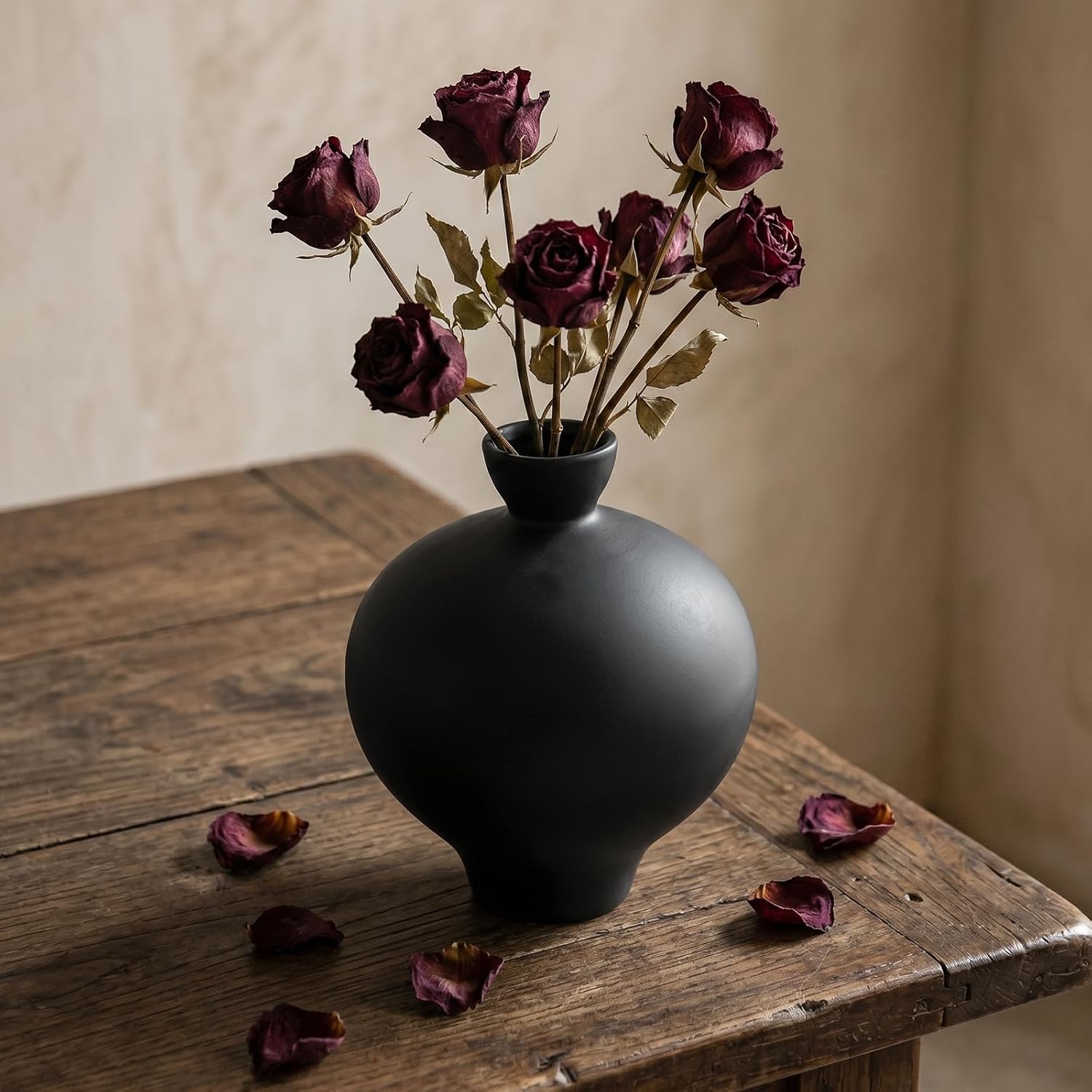 Matte Black Ceramic Vase, 9'' Modern Sculptural Round Flower Vase, Minimalist Bud Vase for Nordic Home Decor, Decorative Watertight Black Vase for Centerpiece Living Room Mantel Table Shelf