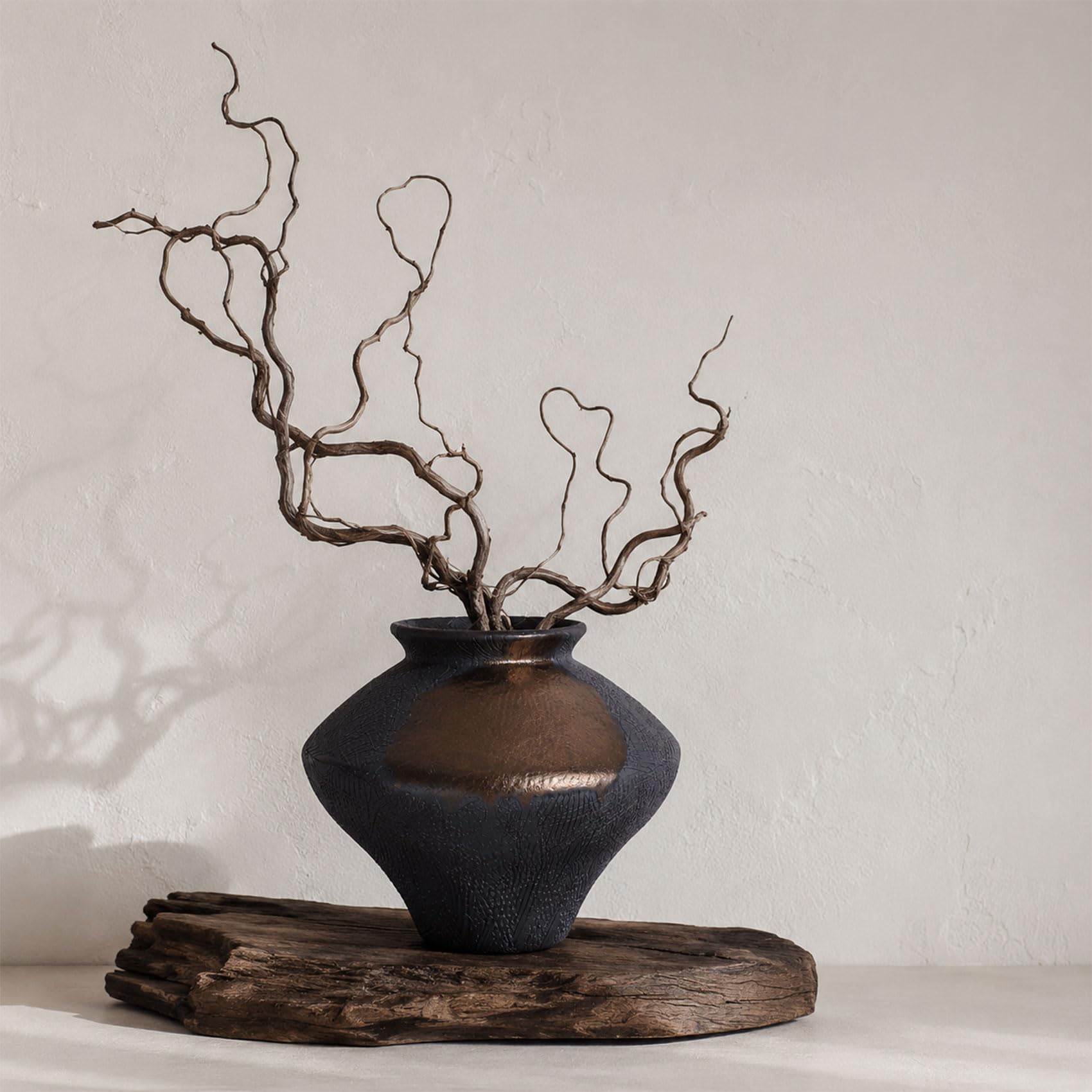 Wabi Sabi Rusty Vintage Vase, 6.3" Tall Wabi Sabi Decor Rustic Farmhouse Pottery Vase for Centerpiece, Textured Pottery Flower Vases for Home Decorative, Table, Living Room, Bedroom, Bathroom, Kitchen