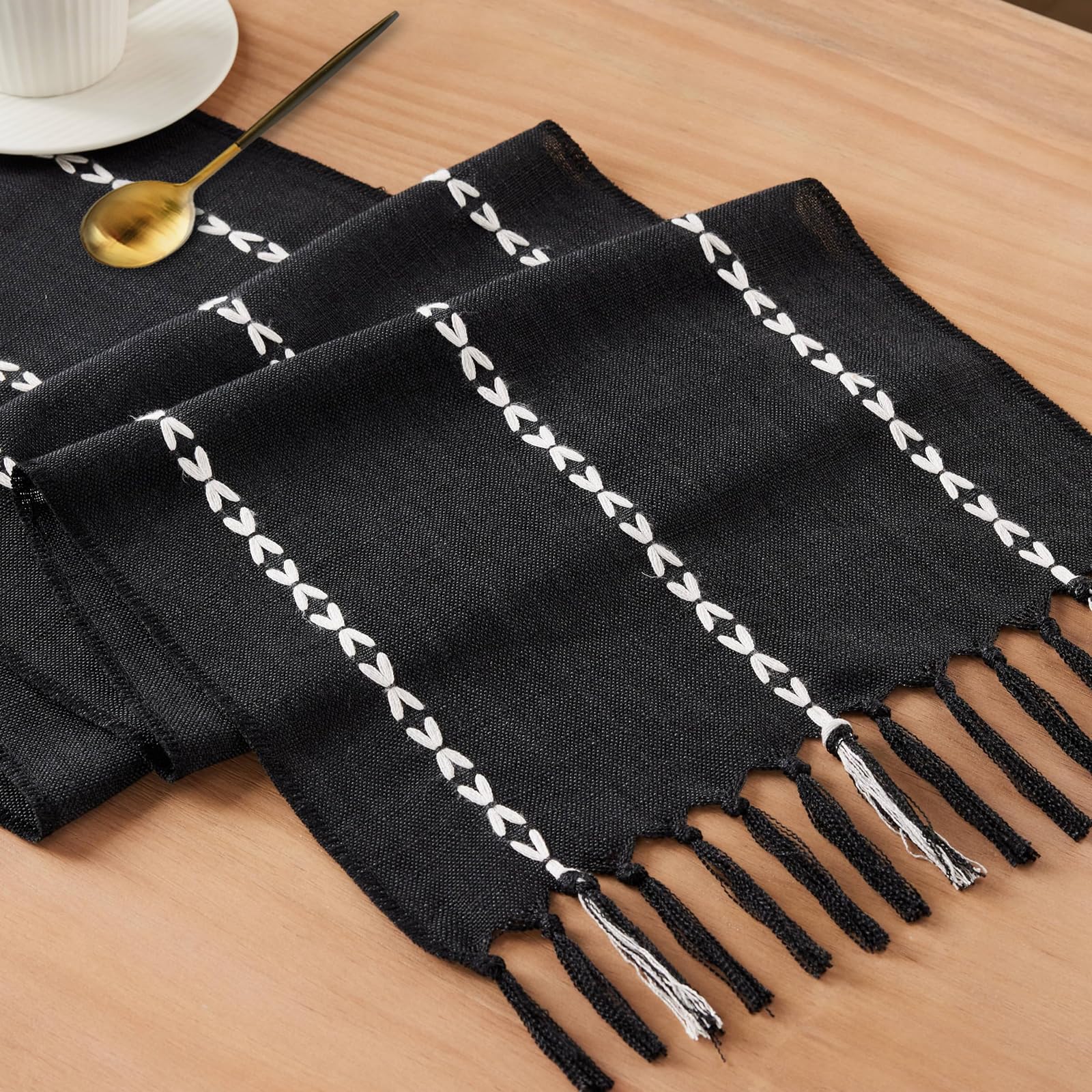Niviy Boho Table Runner for Home Decor 144 Inches Long Farmhouse Macrame Table Runner Cotton Linen Woven Table Runners for Summer Dining Table Decoration, Beige & Brown